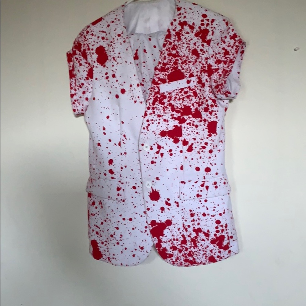 Red & white shirt set suit